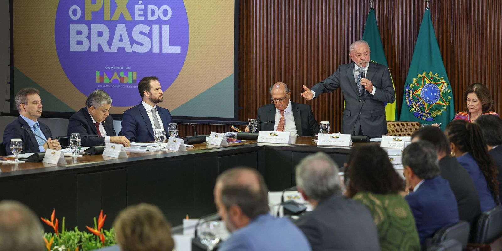 Brasil busca novos parceiros para diminuir impactos comerciais