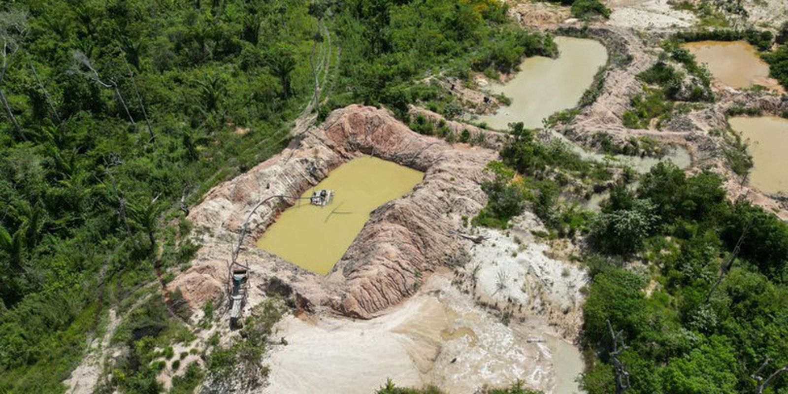 Câmara aprova urgência de projeto que facilita atividades de garimpo de menor porte